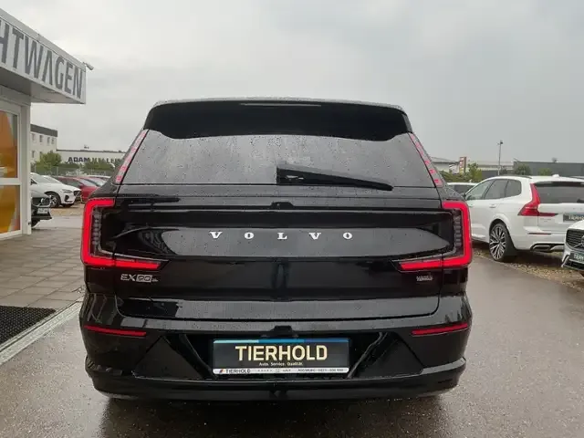 Volvo EX90