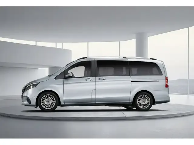 Mercedes-Benz V 220