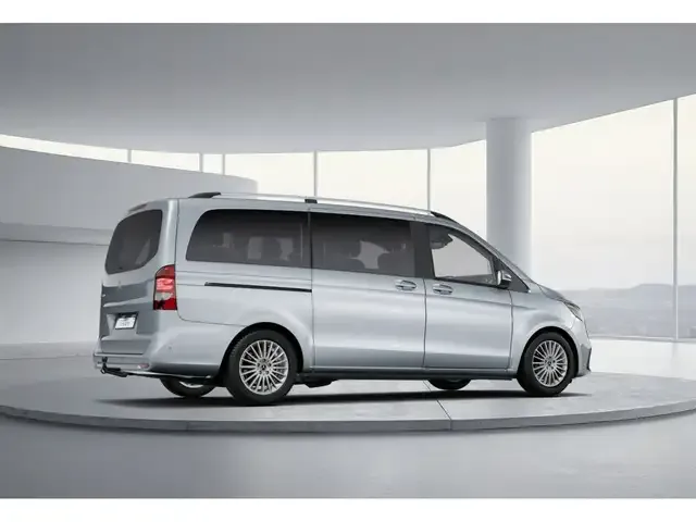 Mercedes-Benz V 220