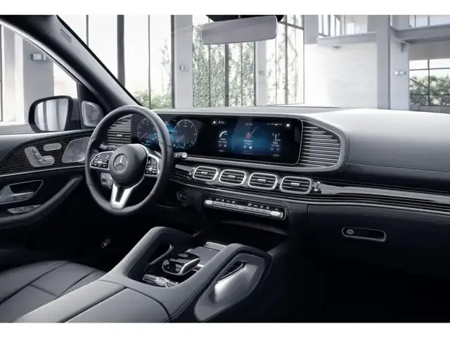 Mercedes-Benz GLS 600