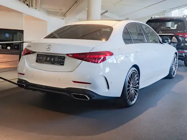 Mercedes-Benz C 220