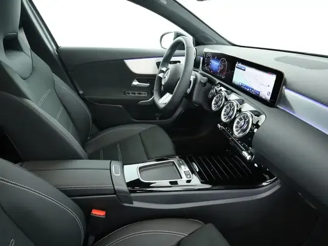 Mercedes-Benz A 220