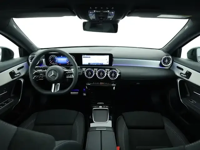 Mercedes-Benz A 220