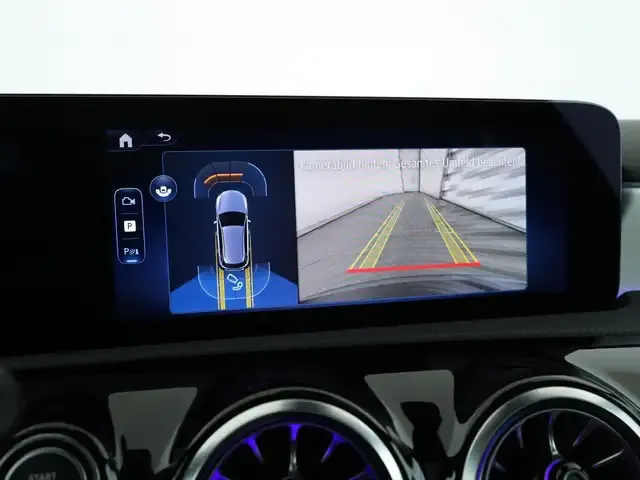 Mercedes-Benz A 220