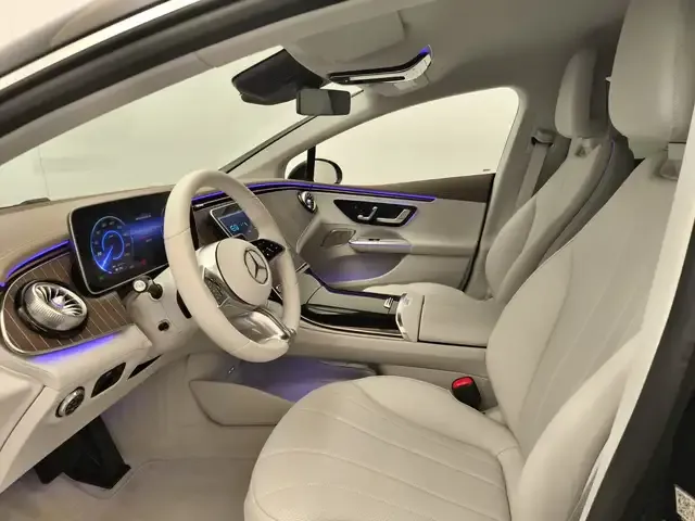 Mercedes-Benz EQE 300