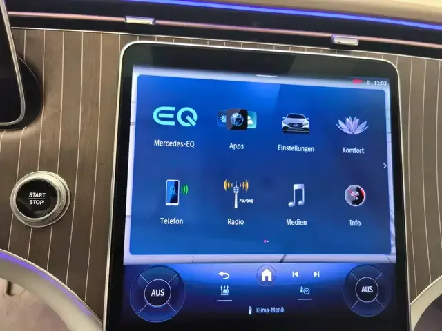 Mercedes-Benz EQE 300