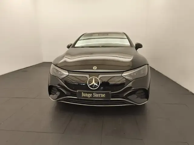 Mercedes-Benz EQE 300