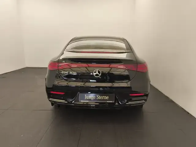 Mercedes-Benz EQE 300