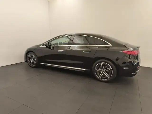 Mercedes-Benz EQE 300