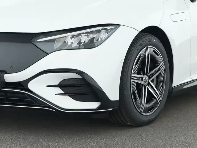 Mercedes-Benz EQE 350