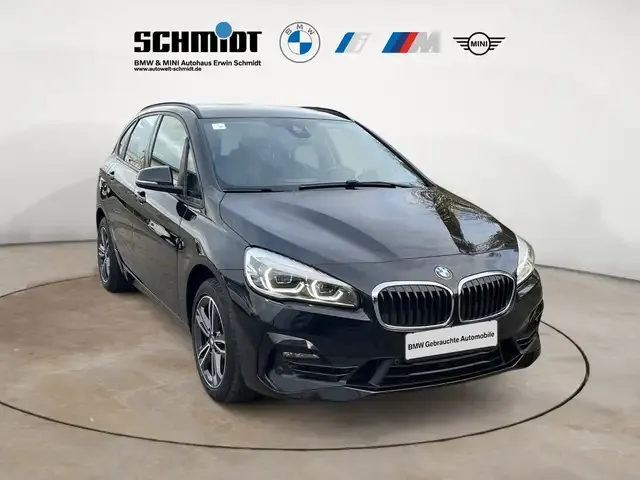 BMW 218