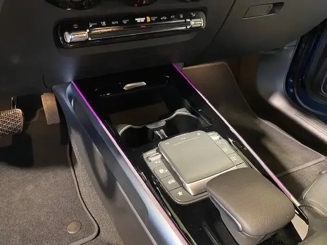 Mercedes-Benz EQB 300