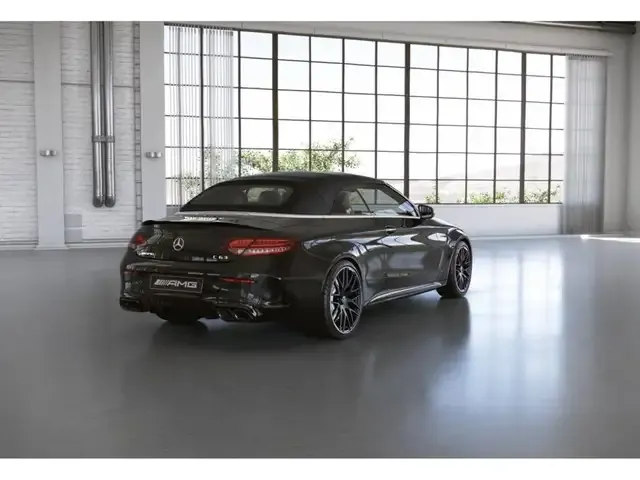 Mercedes-Benz C 63 AMG