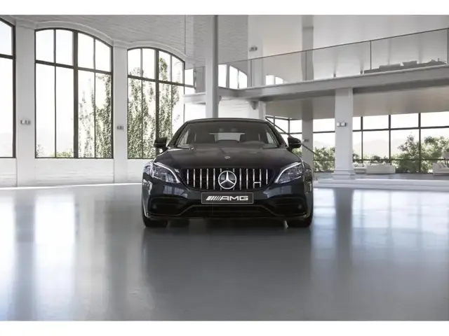 Mercedes-Benz C 63 AMG