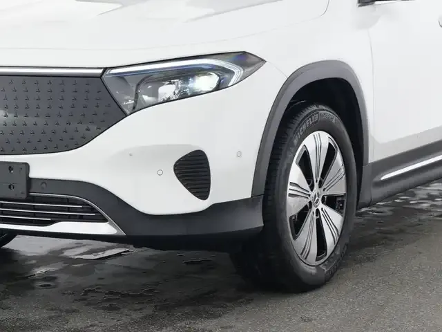 Mercedes-Benz EQB 300