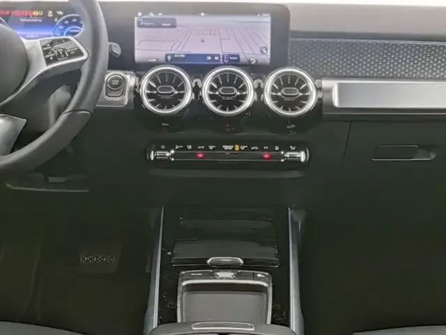 Mercedes-Benz EQB 300