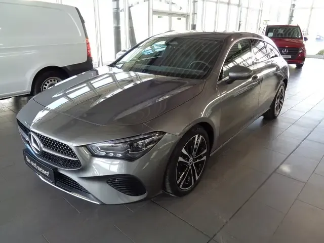 Mercedes-Benz CLA 180