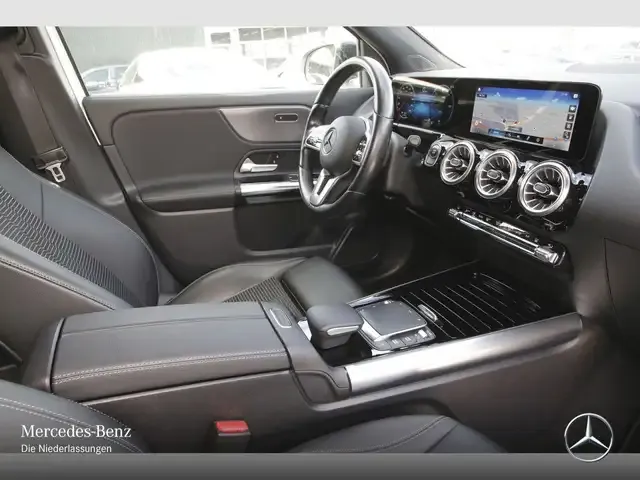 Mercedes-Benz EQA 250