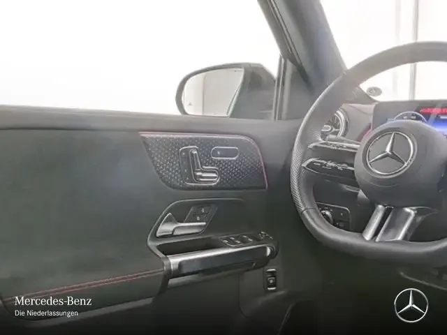 Mercedes-Benz EQB 250