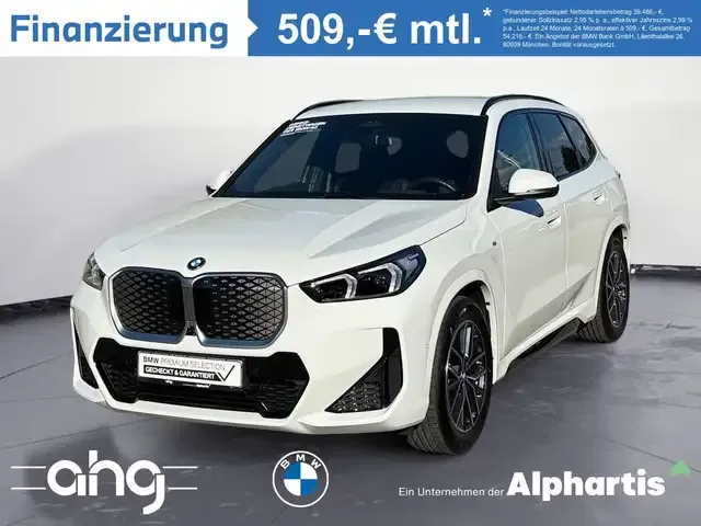 BMW iX1