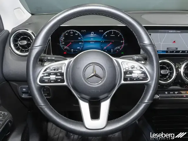 Mercedes-Benz GLB 200