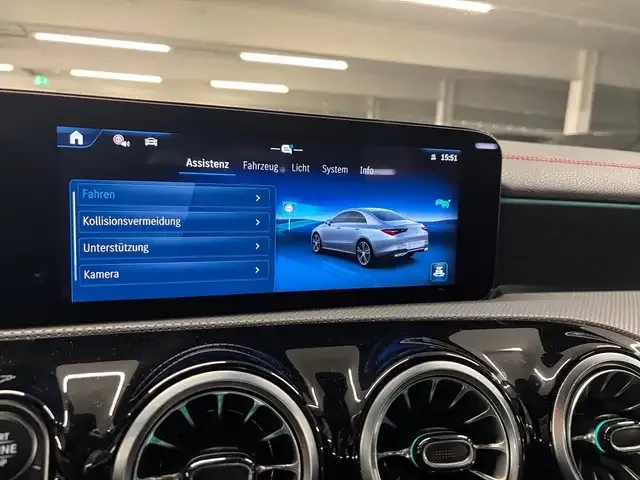 Mercedes-Benz CLA 200