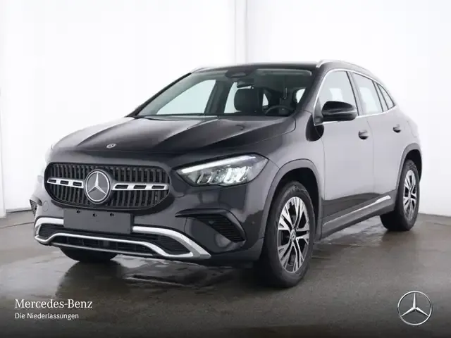 Mercedes-Benz GLA 180