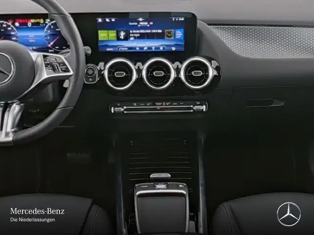 Mercedes-Benz GLA 180