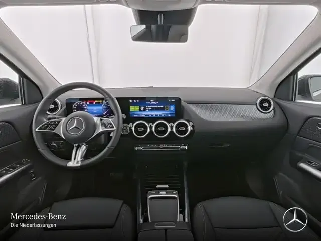 Mercedes-Benz GLA 180