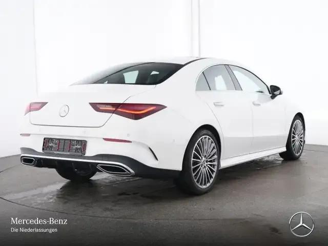 Mercedes-Benz CLA 200