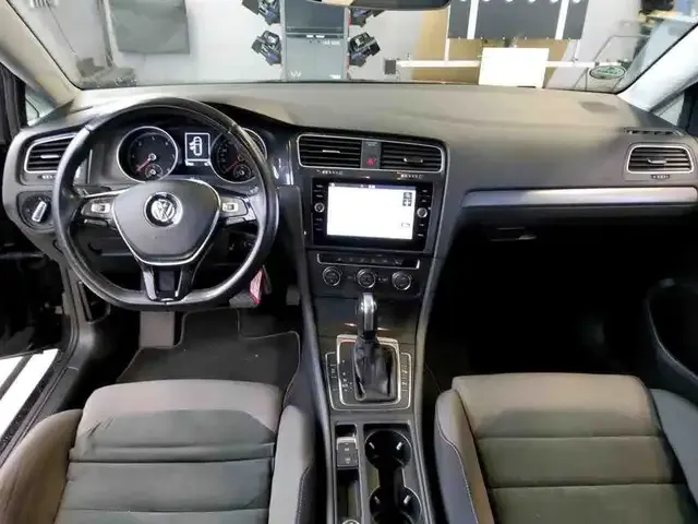 Volkswagen Golf Variant