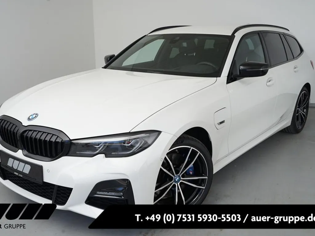 BMW 330
