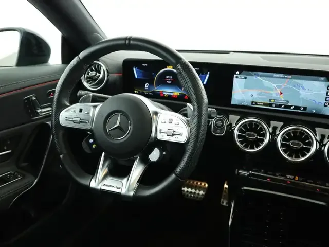 Mercedes-Benz CLA 35 AMG