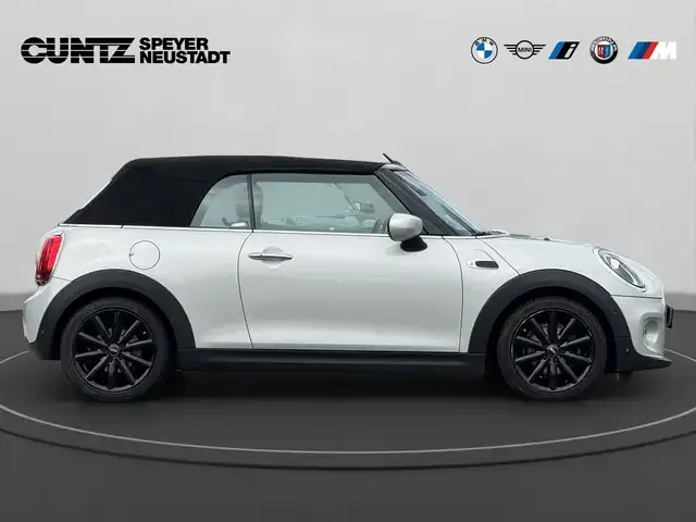 MINI Cooper Cabrio