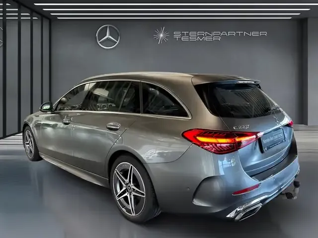 Mercedes-Benz C 220