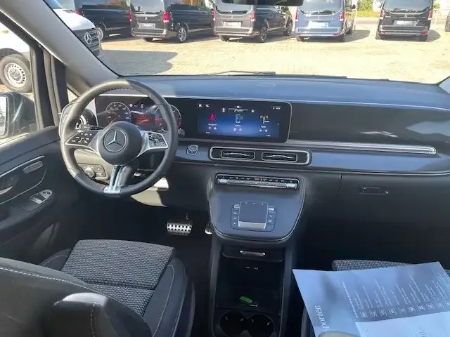 Mercedes-Benz V 250