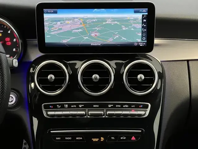 Mercedes-Benz C 220
