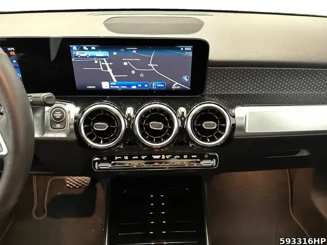 Mercedes-Benz GLB 200