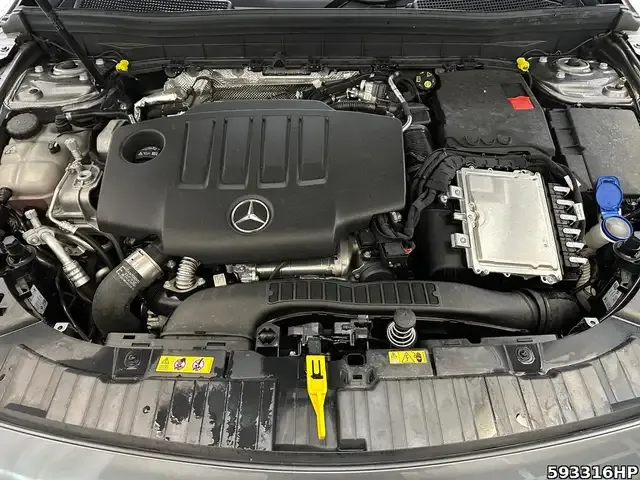 Mercedes-Benz GLB 200