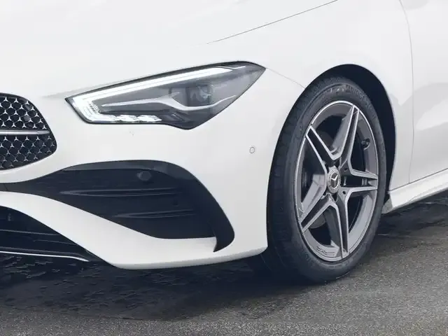 Mercedes-Benz CLA 180