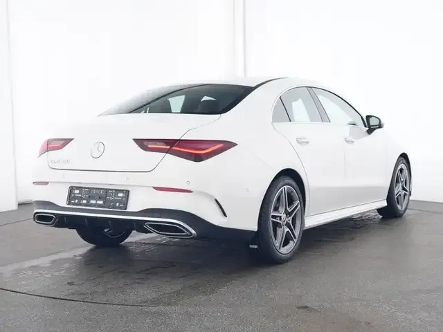 Mercedes-Benz CLA 180