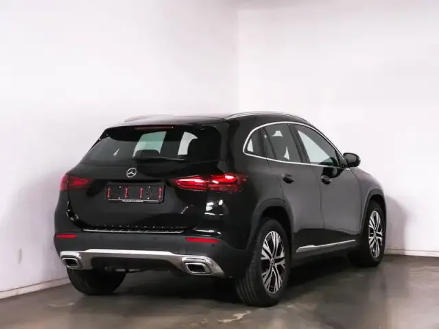 Mercedes-Benz GLA 180