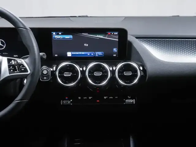 Mercedes-Benz GLA 180