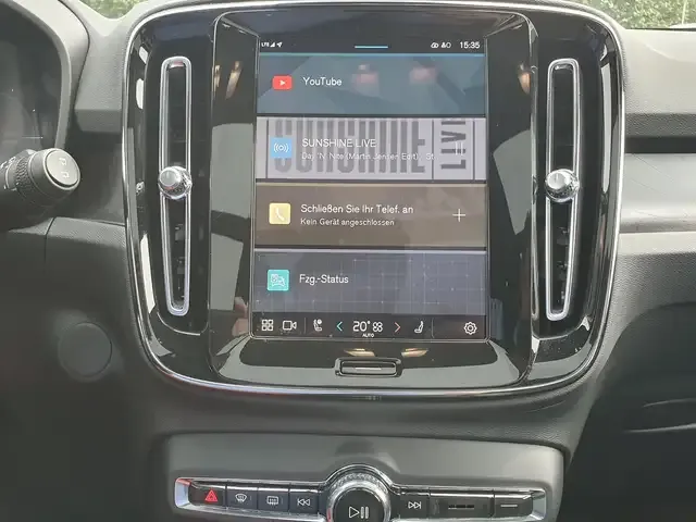 Volvo EX40