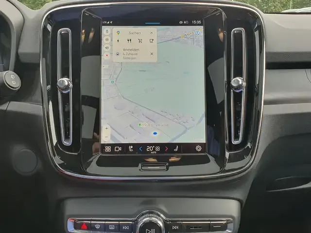 Volvo EX40