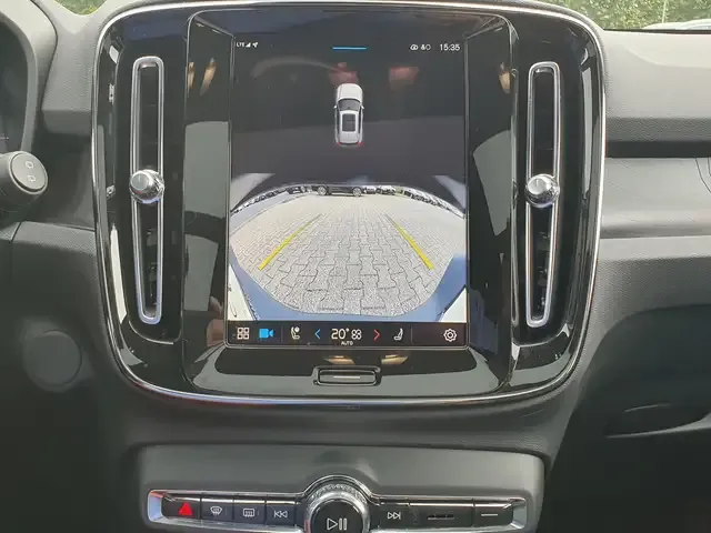 Volvo EX40