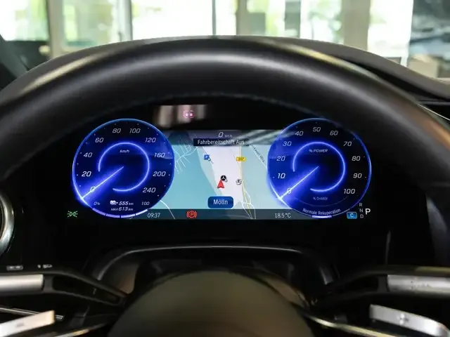 Mercedes-Benz EQS