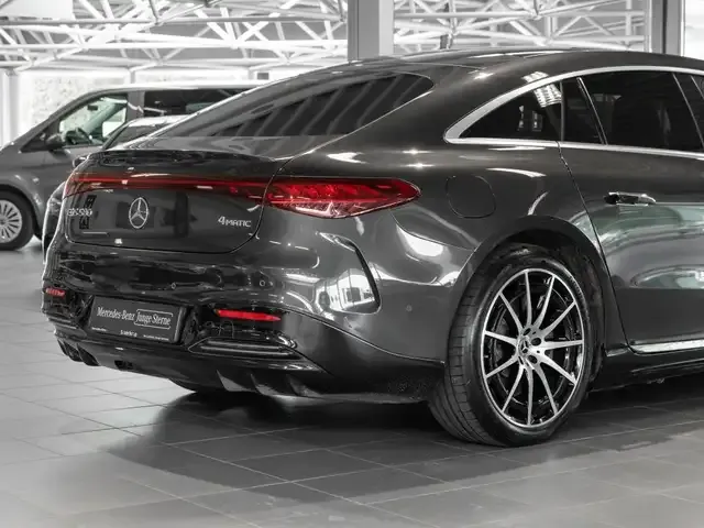 Mercedes-Benz EQS