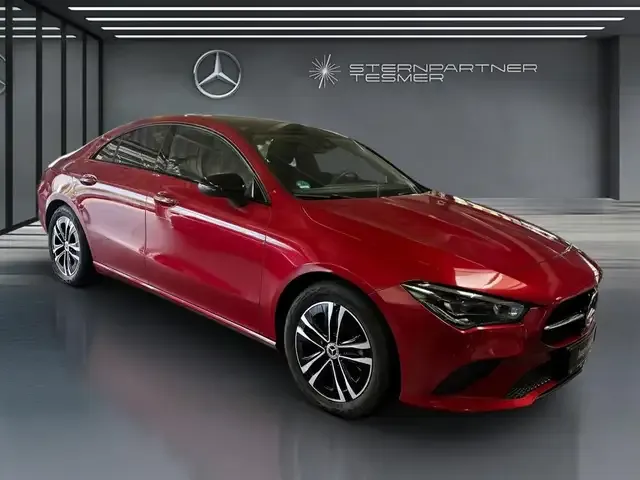 Mercedes-Benz CLA 200