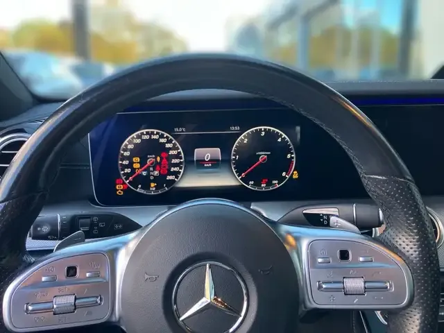 Mercedes-Benz E 400